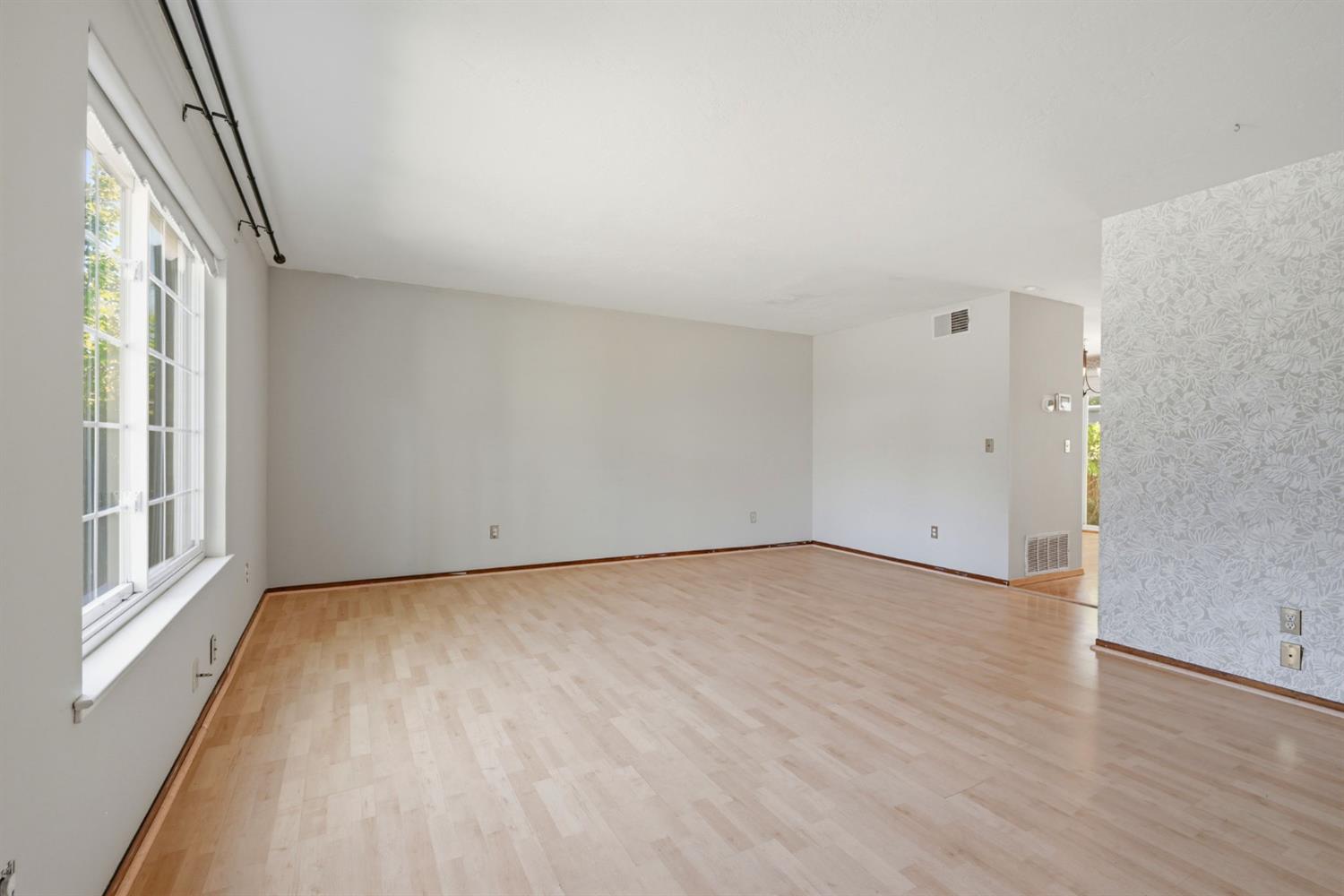 3923 Oak Villa Circle