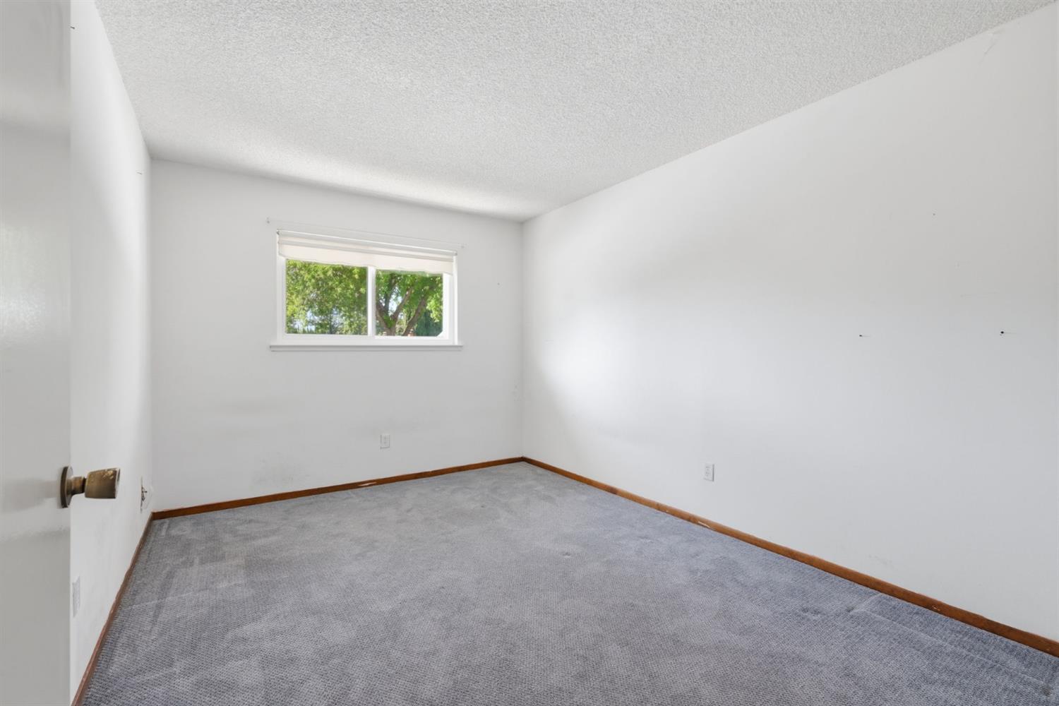 3923 Oak Villa Circle