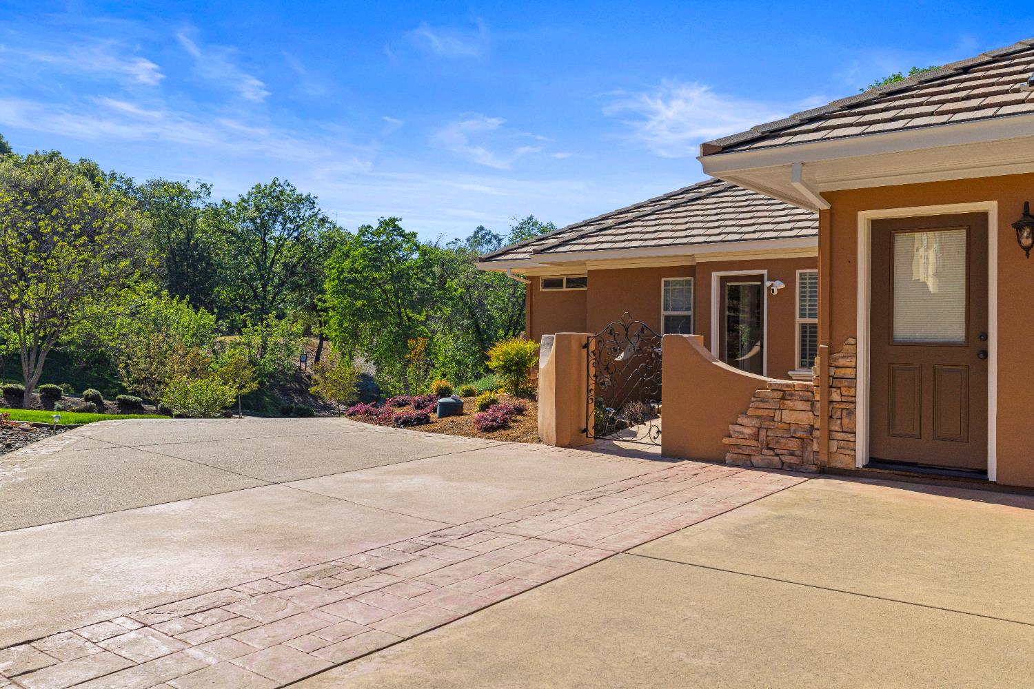 2311 Fieldstone Drive