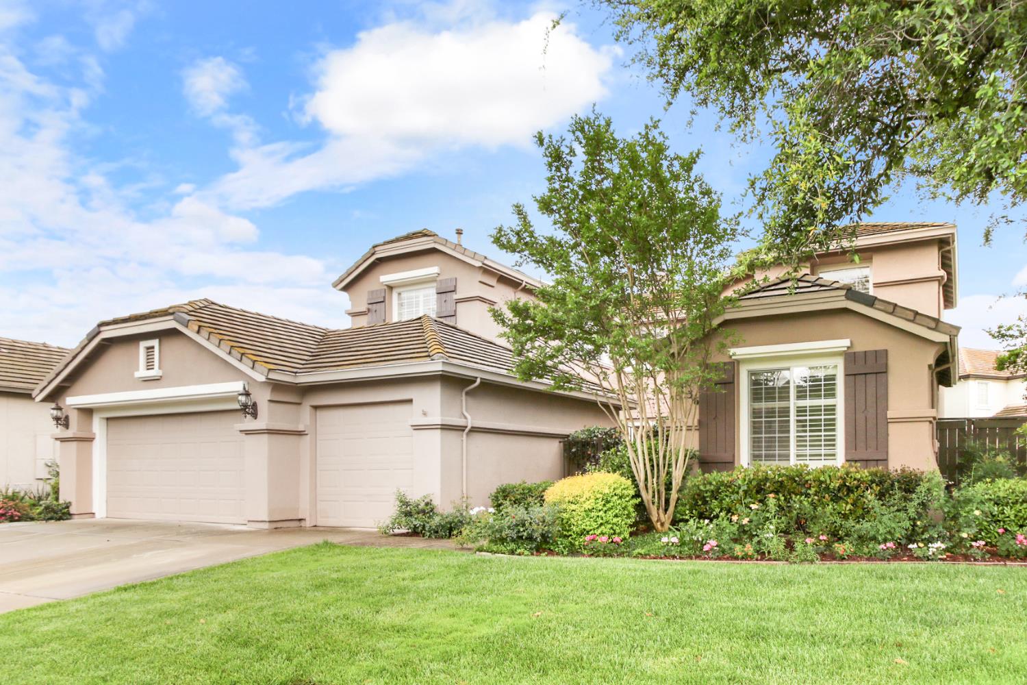 4836 Village Green Drive