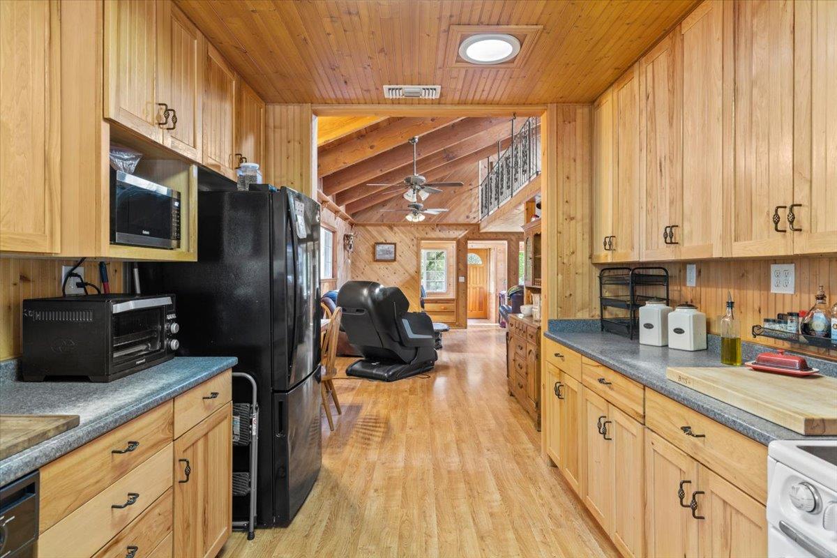 8681 State Highway 193