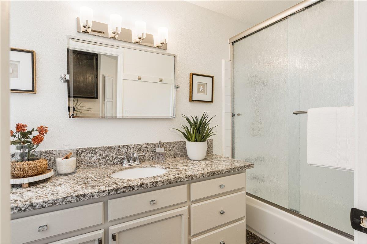 4440 Brisbane Circle