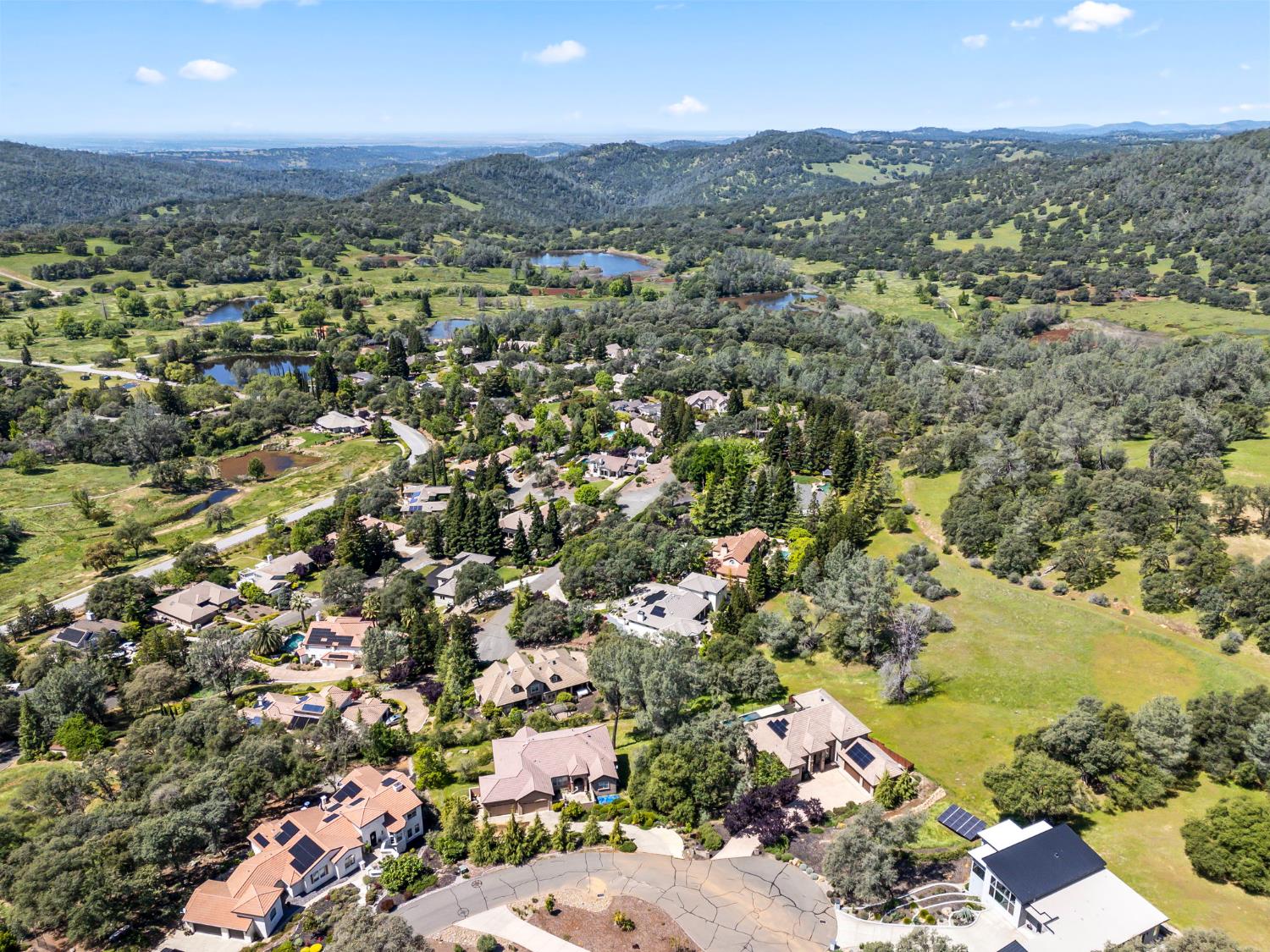 6439 Caddie Court