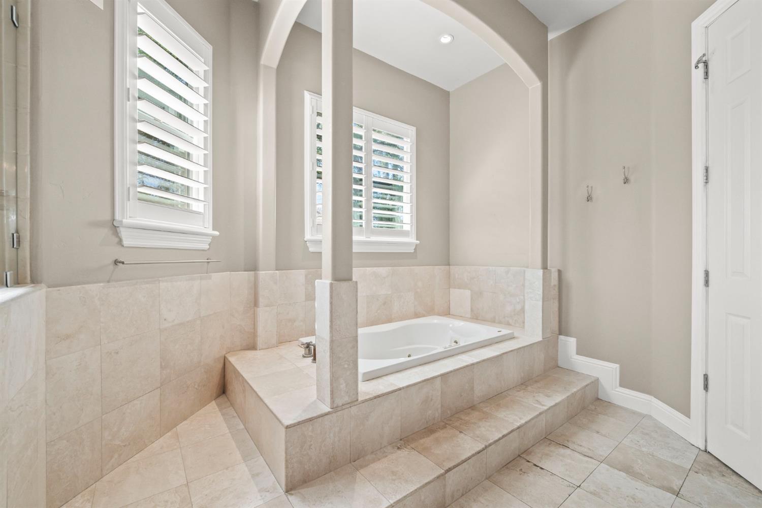 6439 Caddie Court