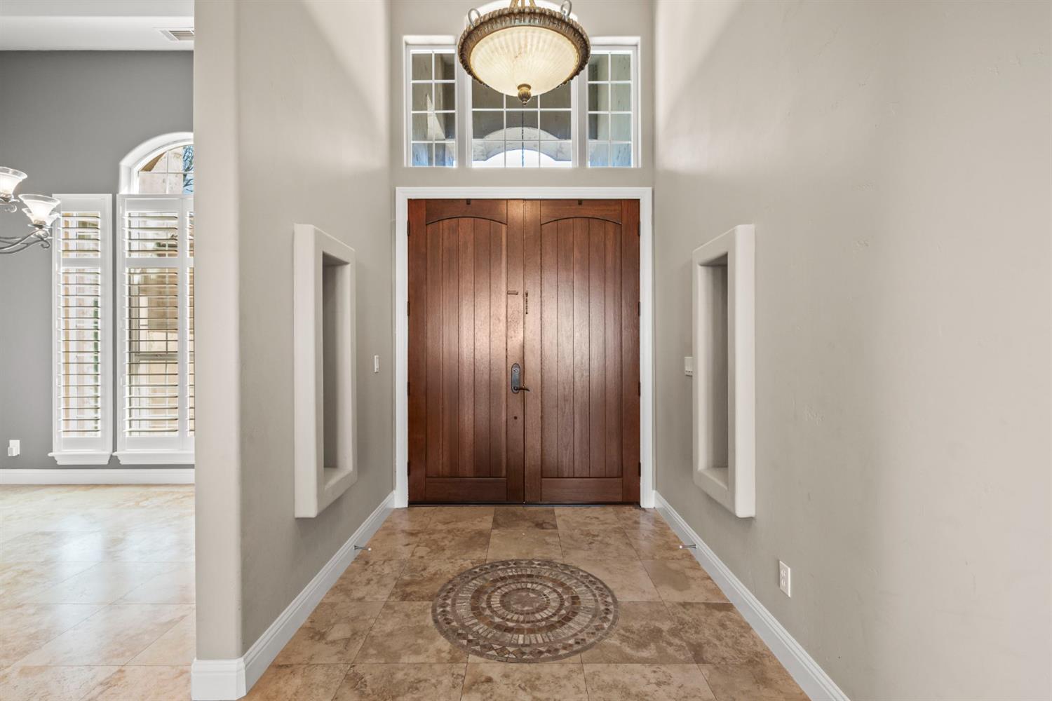 6439 Caddie Court