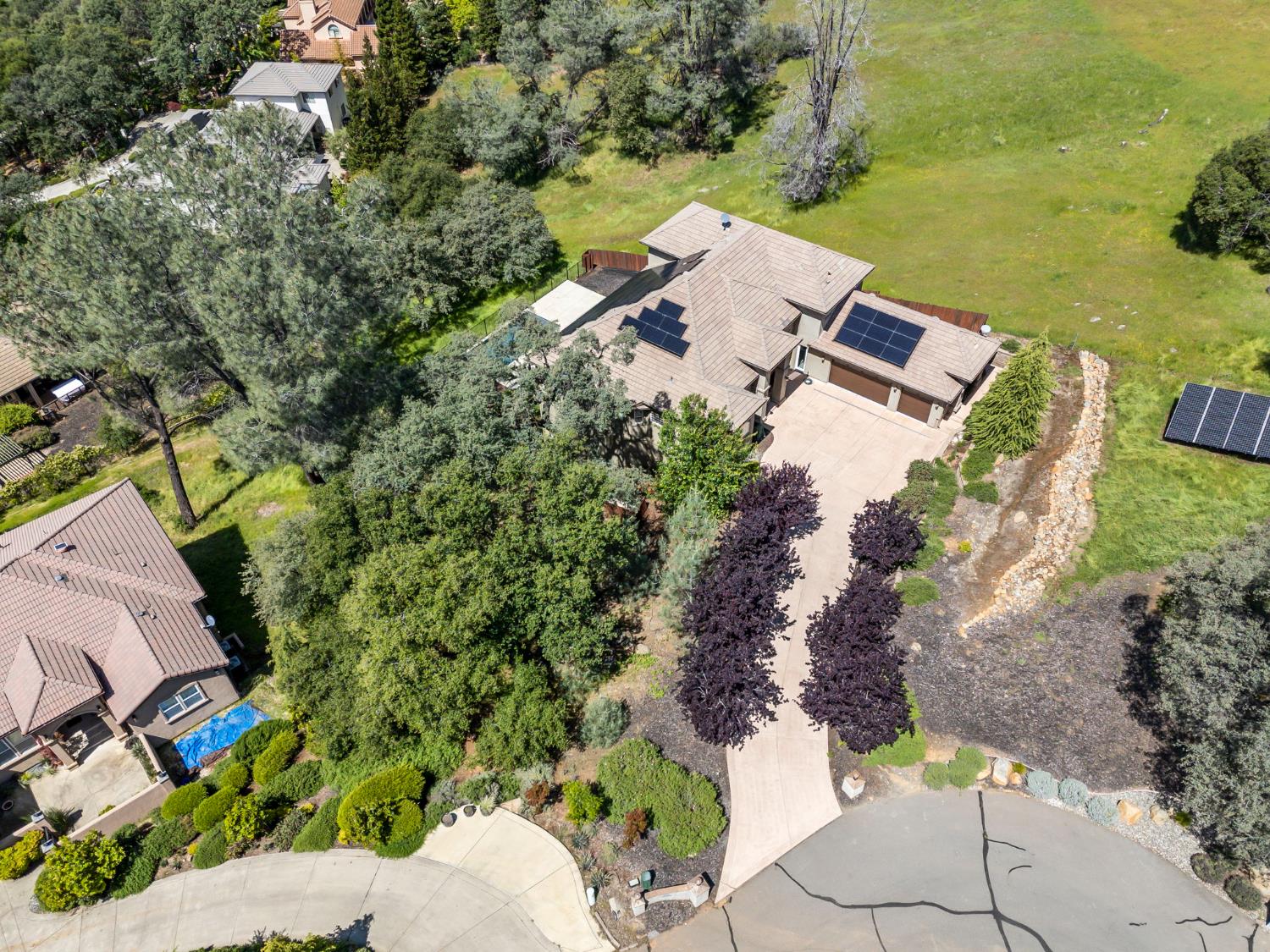 6439 Caddie Court