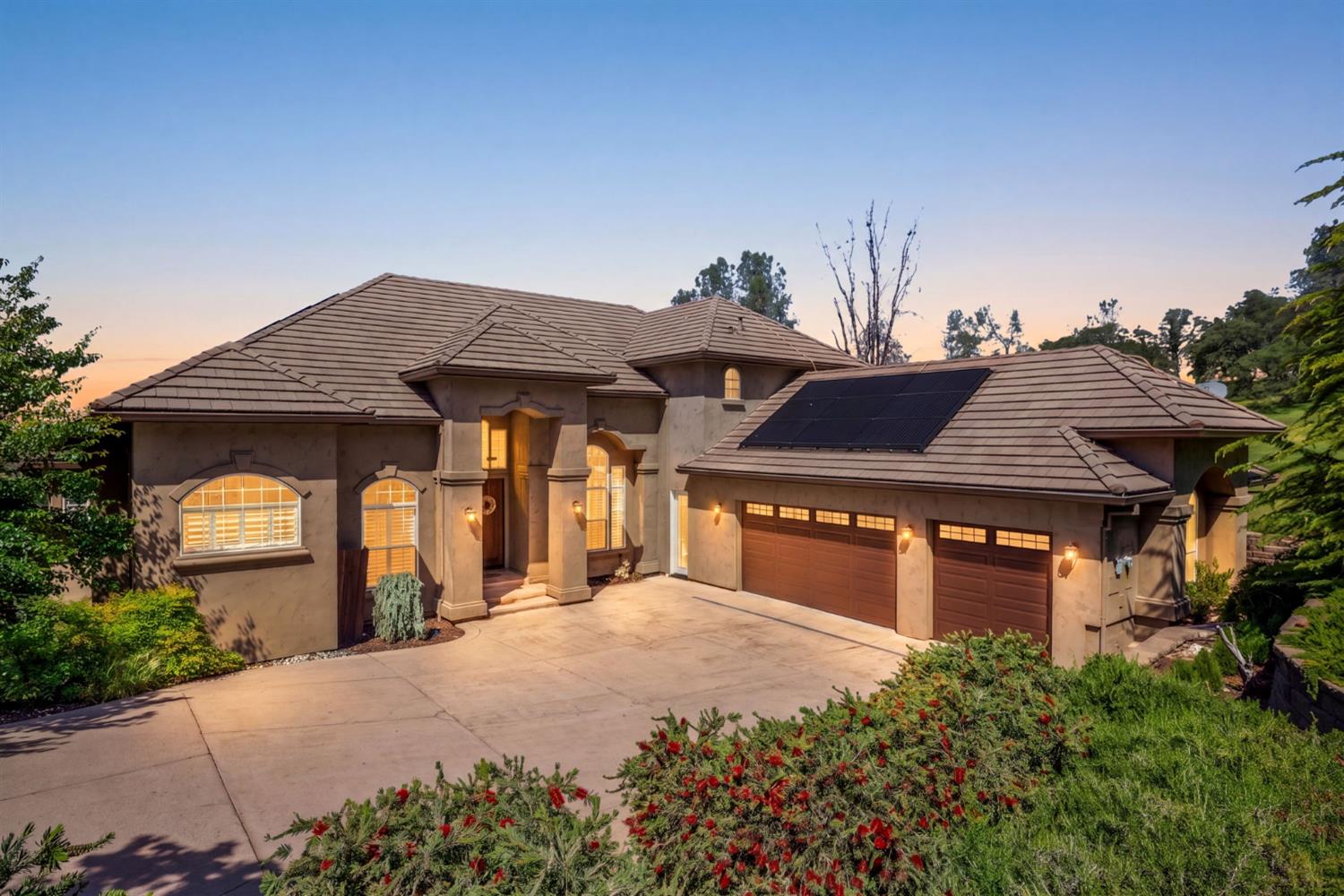 6439 Caddie Court