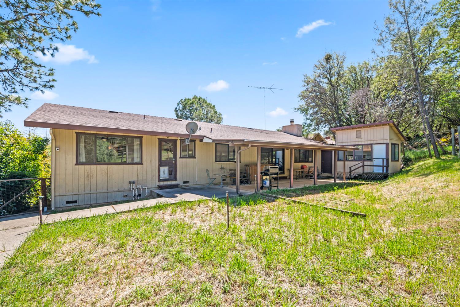 1575 American River Trail