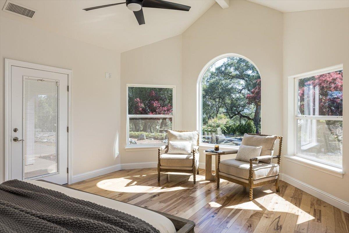 1200 W El Largo Drive