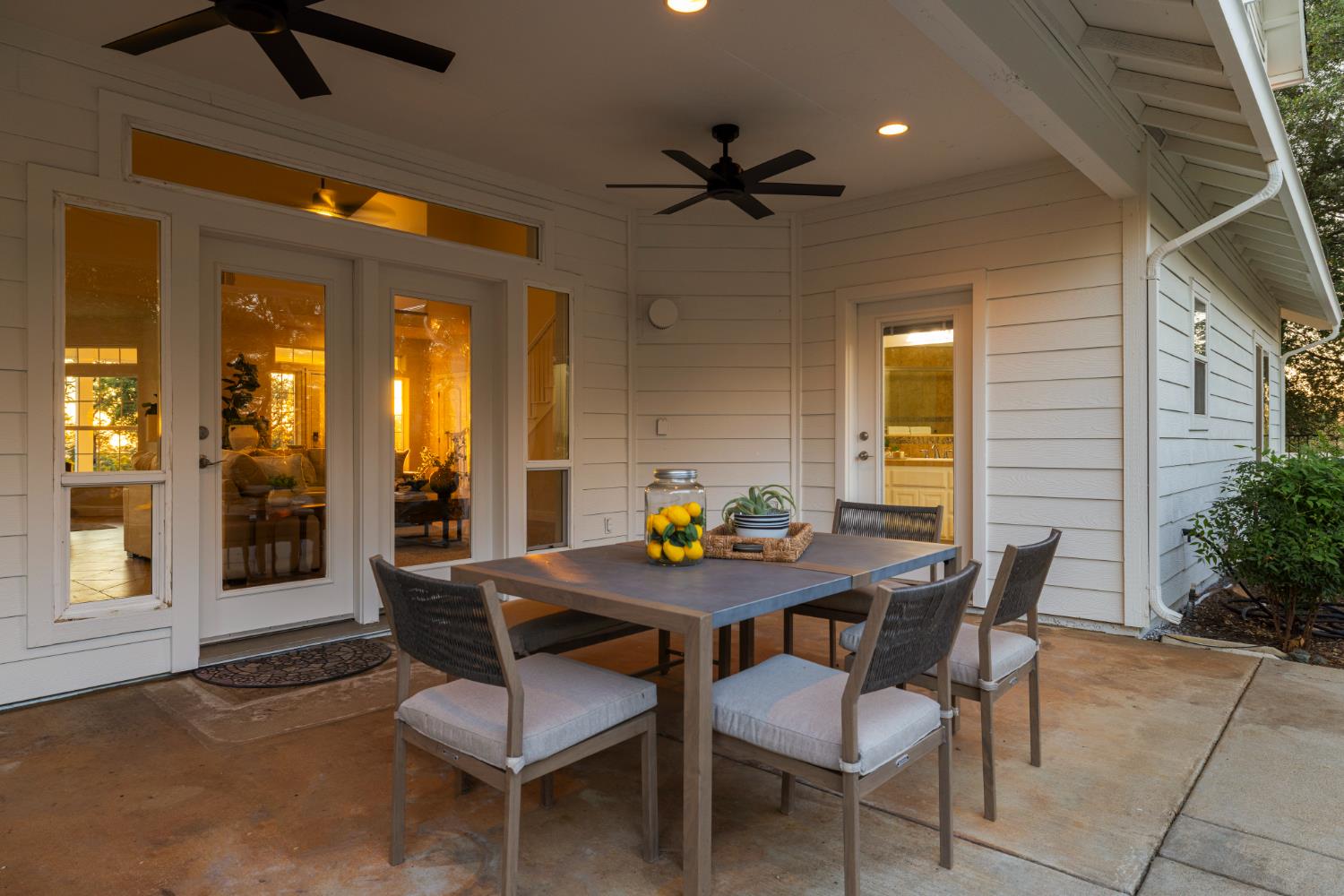 1200 W El Largo Drive