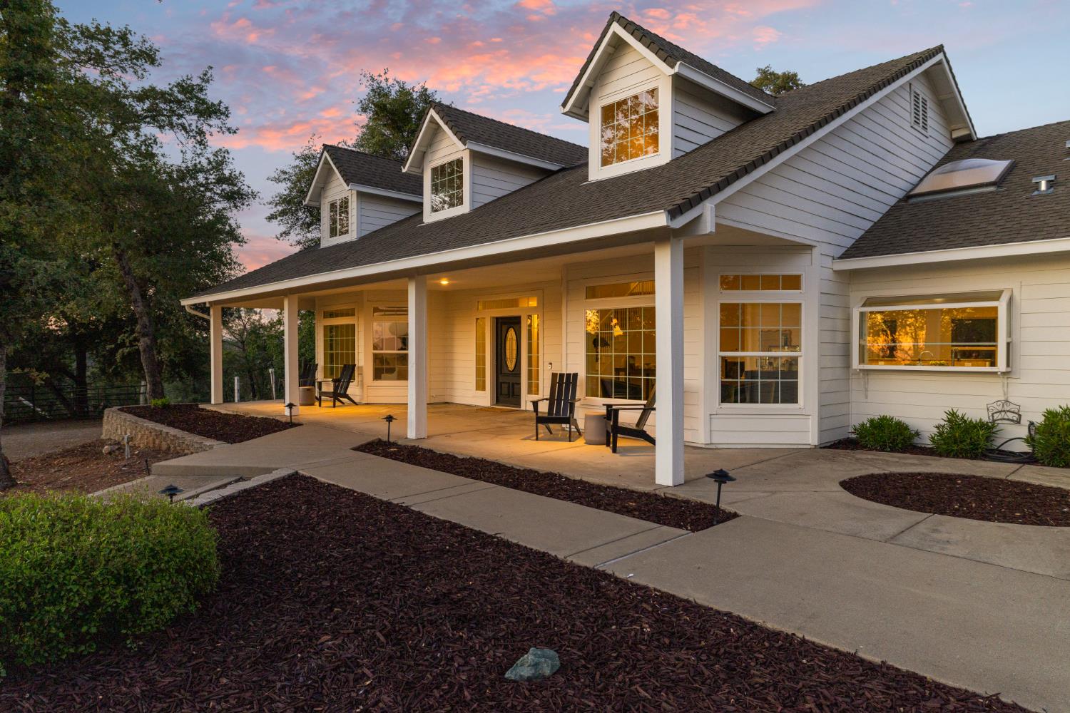1200 W El Largo Drive