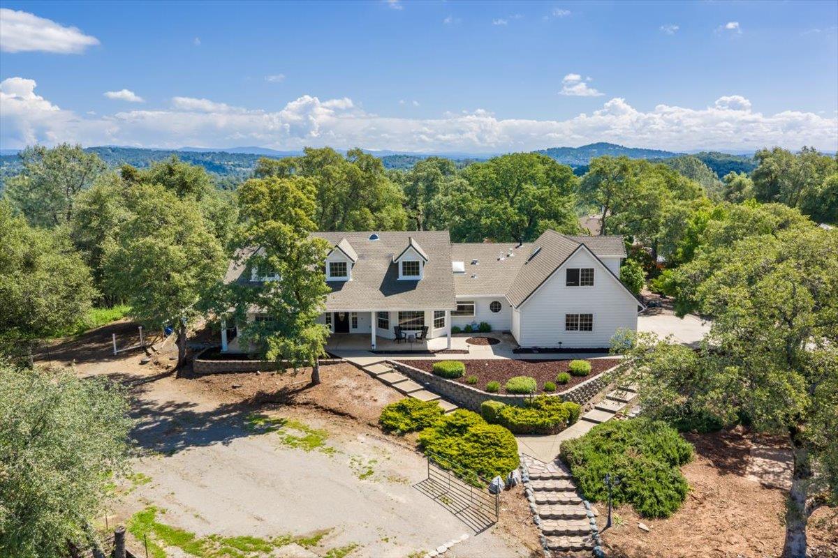 1200 W El Largo Drive
