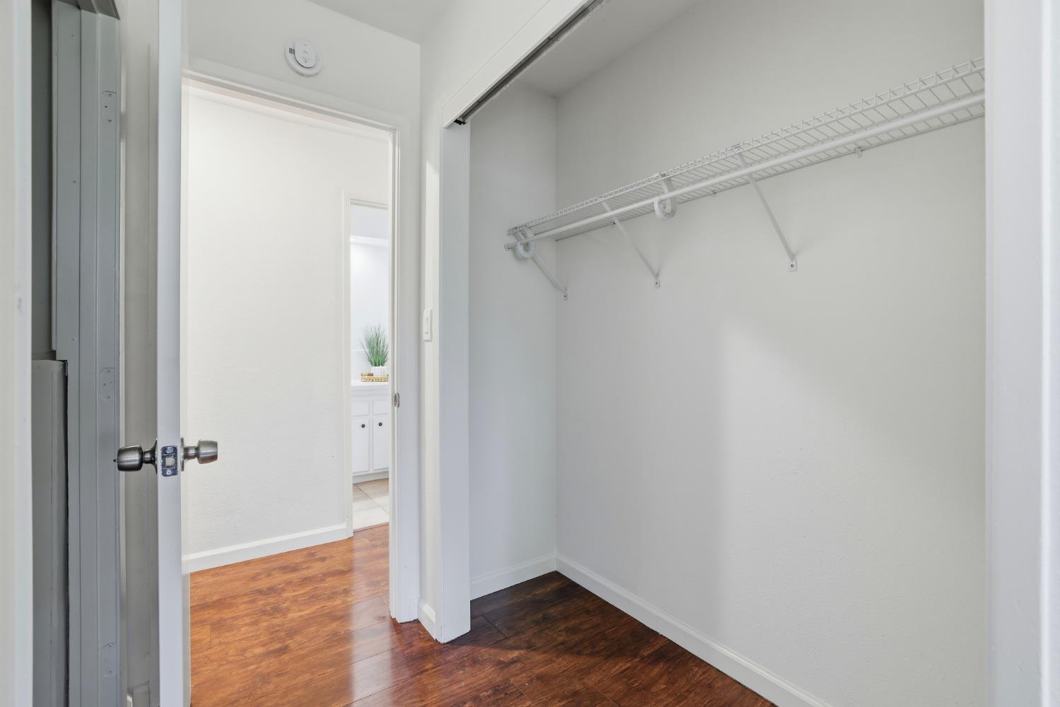 2873 King Edward Drive