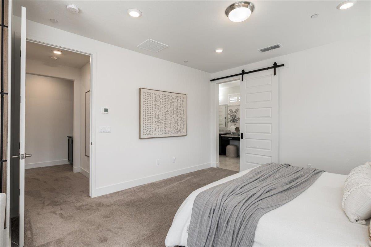 3033 Sherman Way
