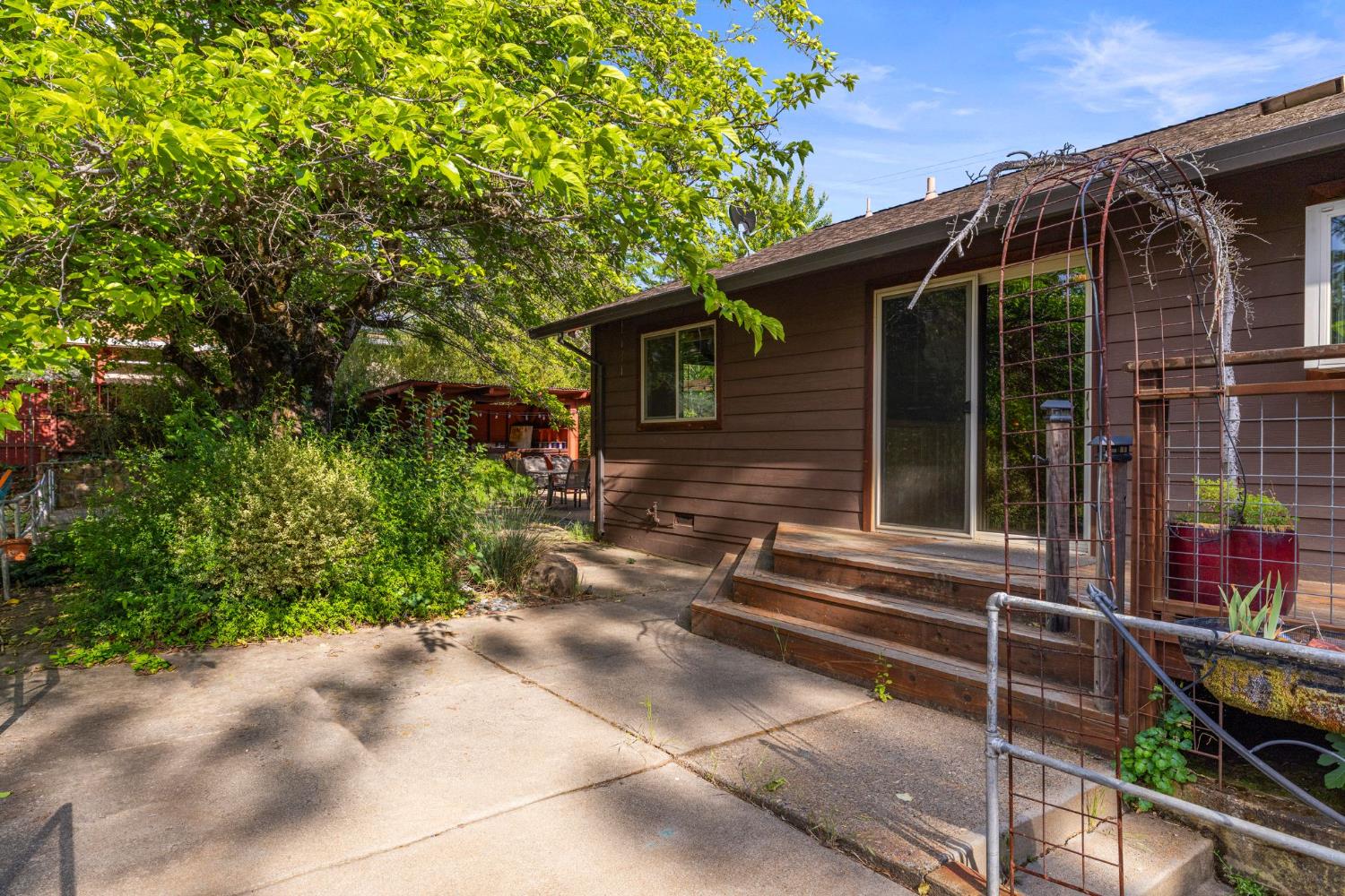 9340 Mosquito Road