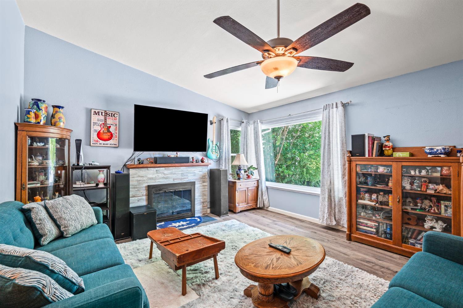 7129 Dawn View Court
