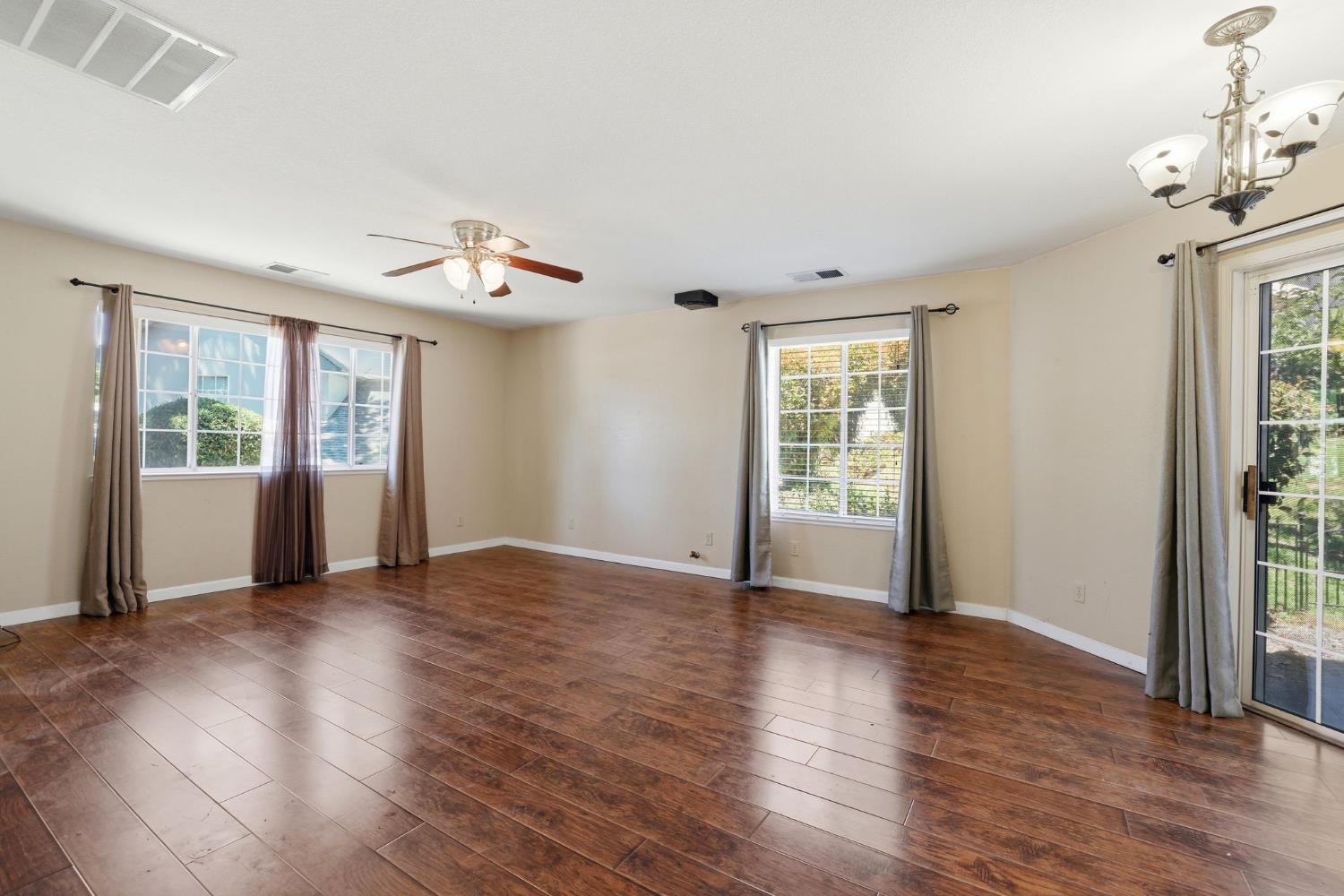 657 David Circle