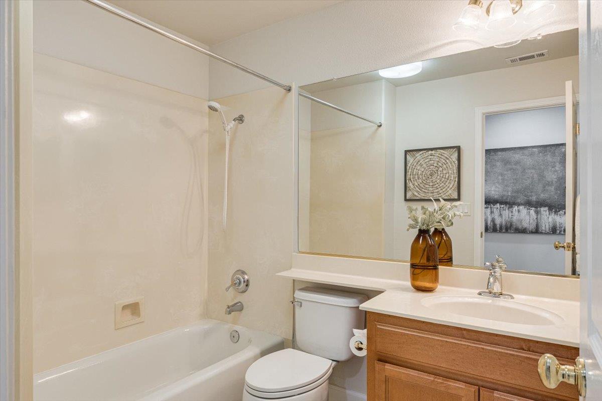 4102 Windsor Point Place