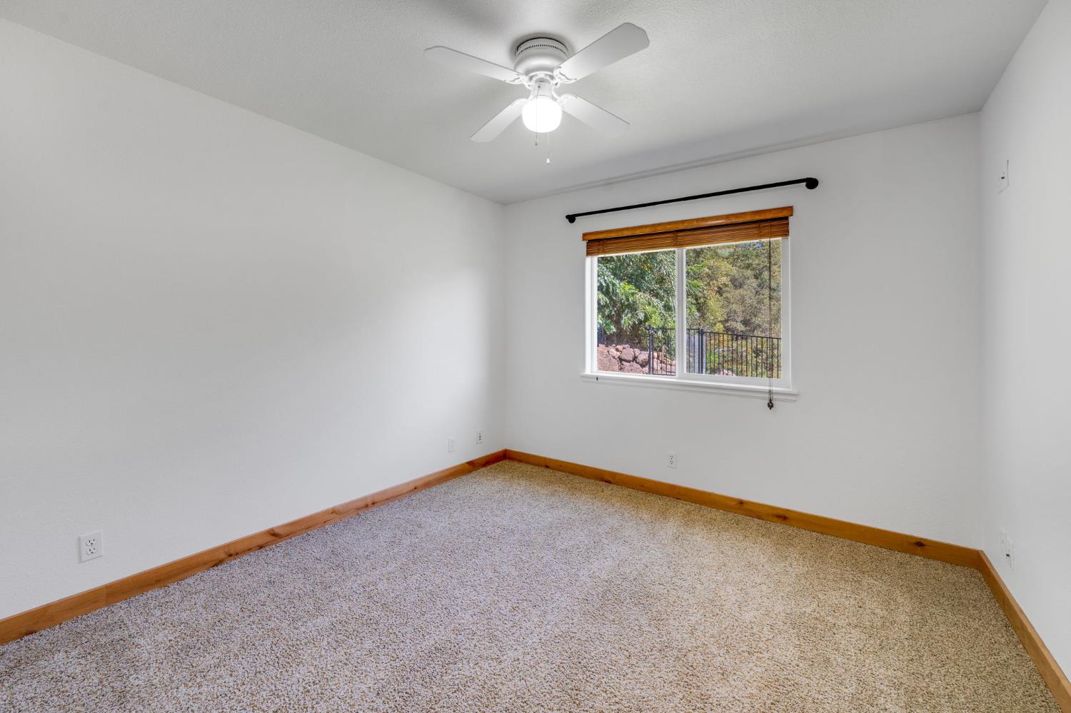 1715 Karen Way