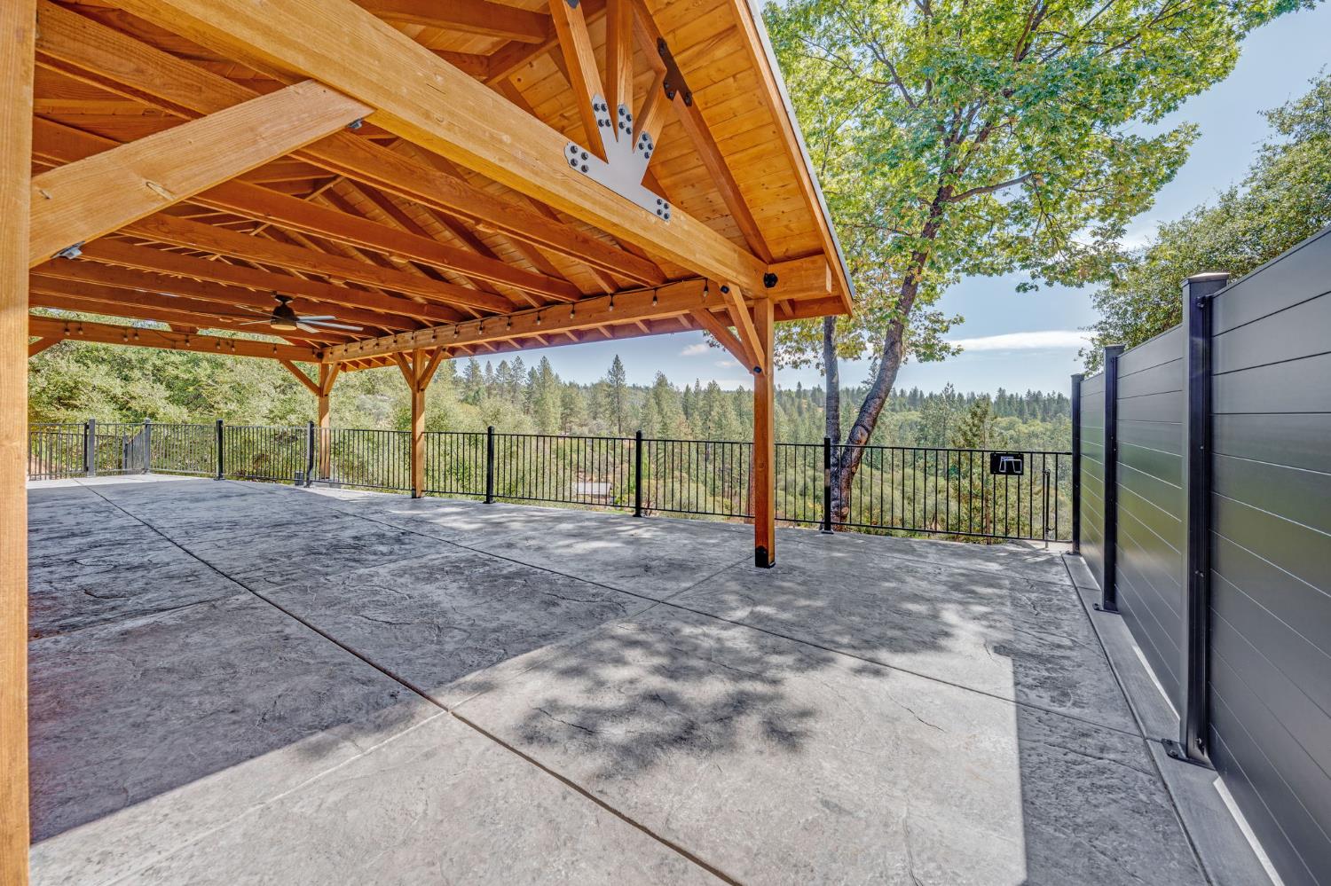 1715 Karen Way