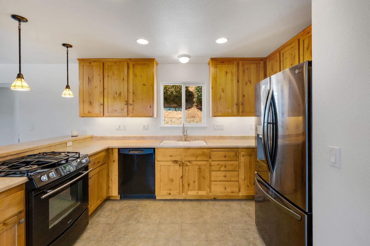1715 Karen Way