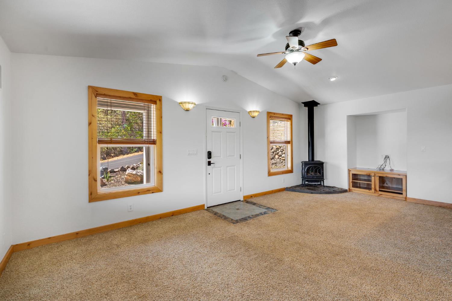 1715 Karen Way