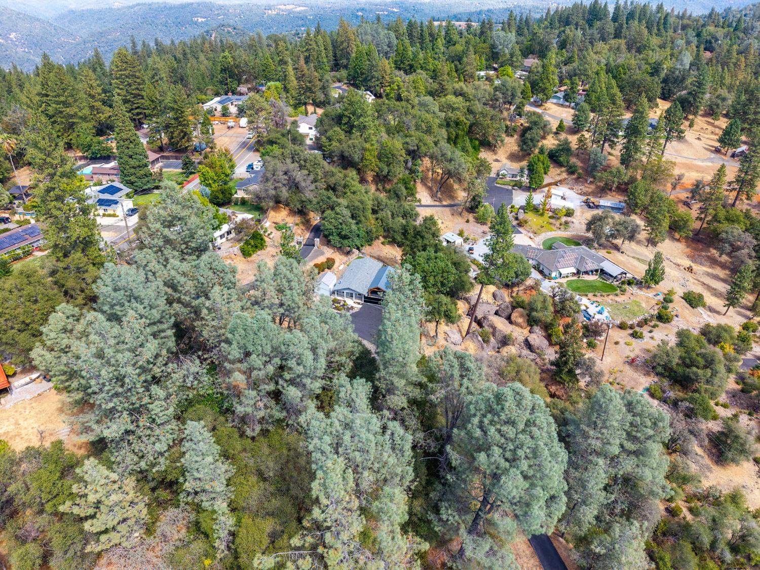 1715 Karen Way