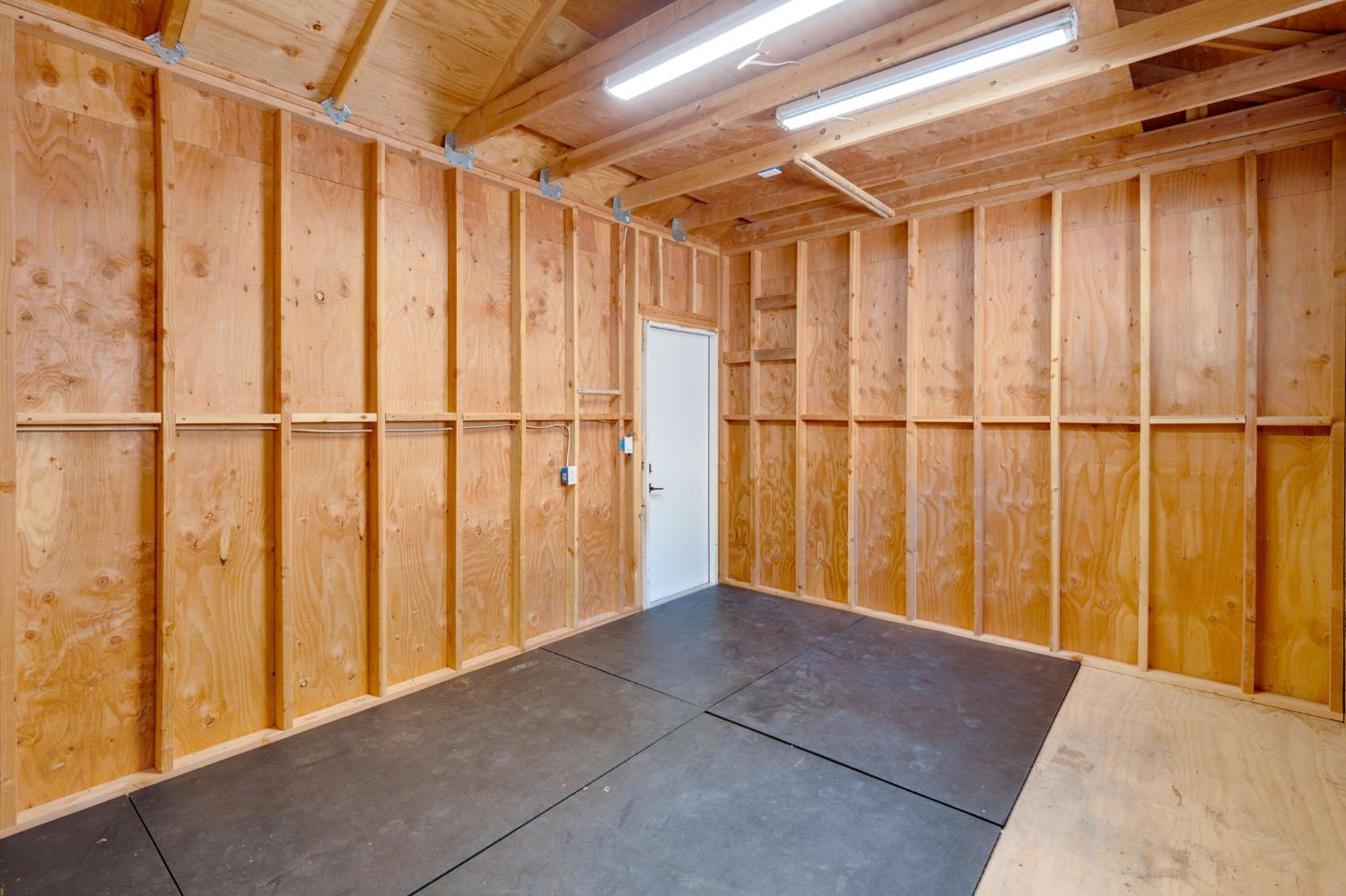 1715 Karen Way