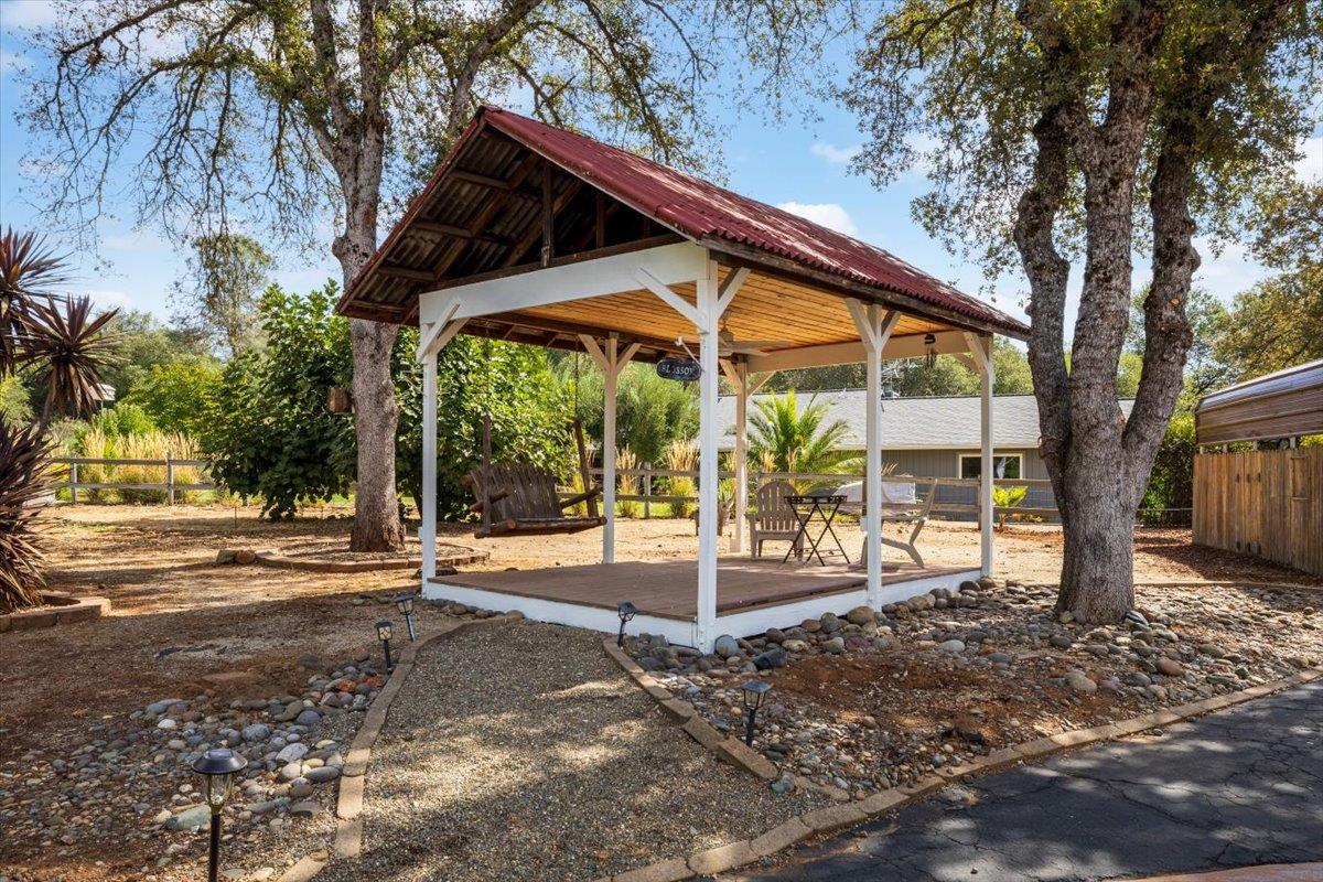 3920 Crosswood Drive