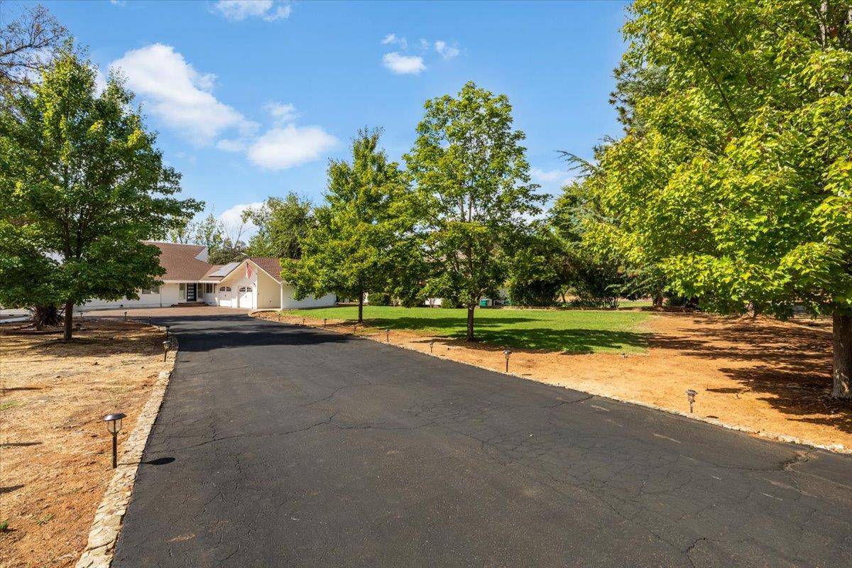3920 Crosswood Drive