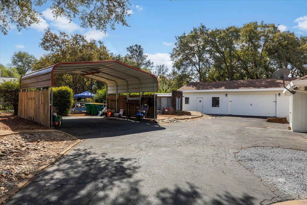 3920 Crosswood Drive