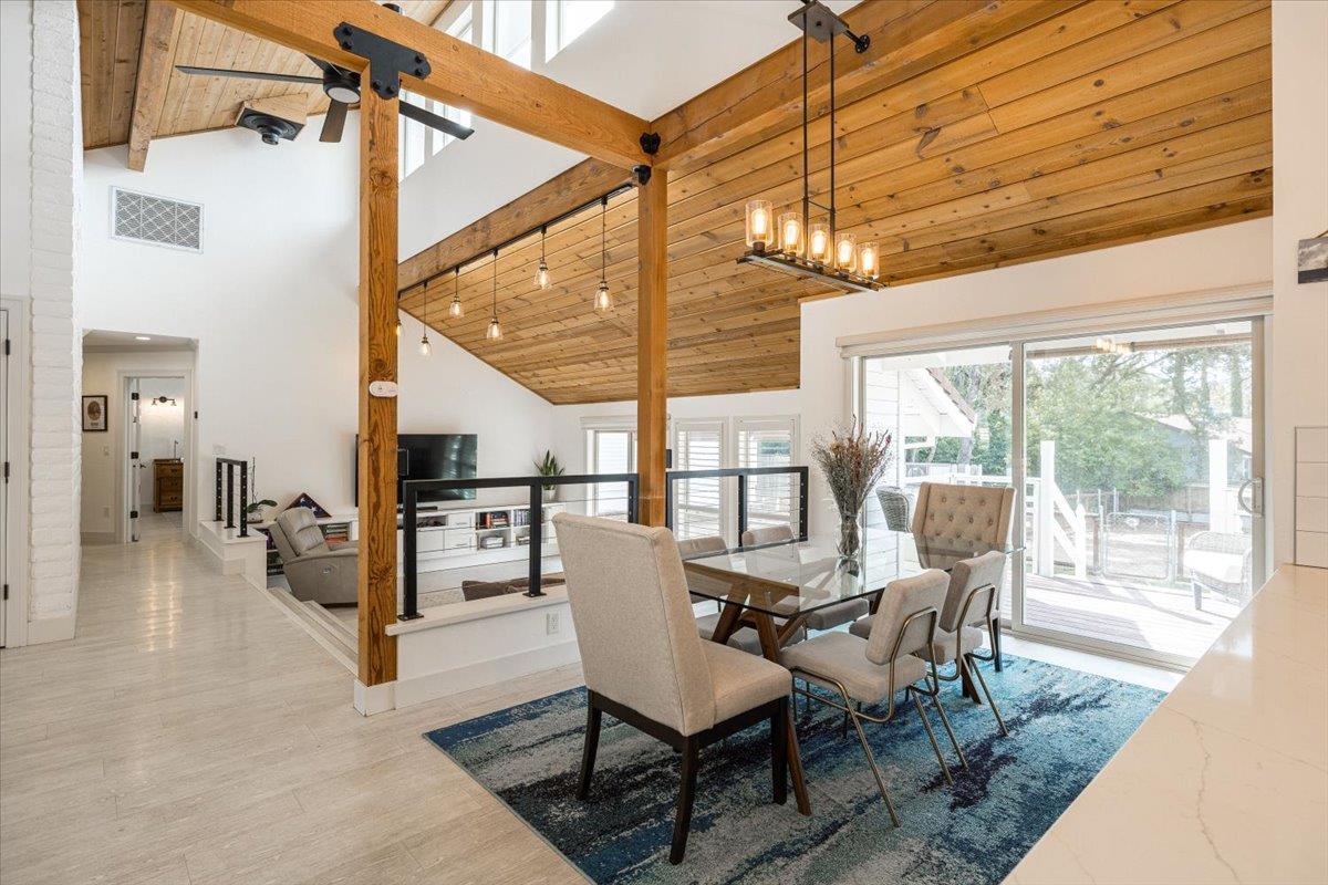 3920 Crosswood Drive