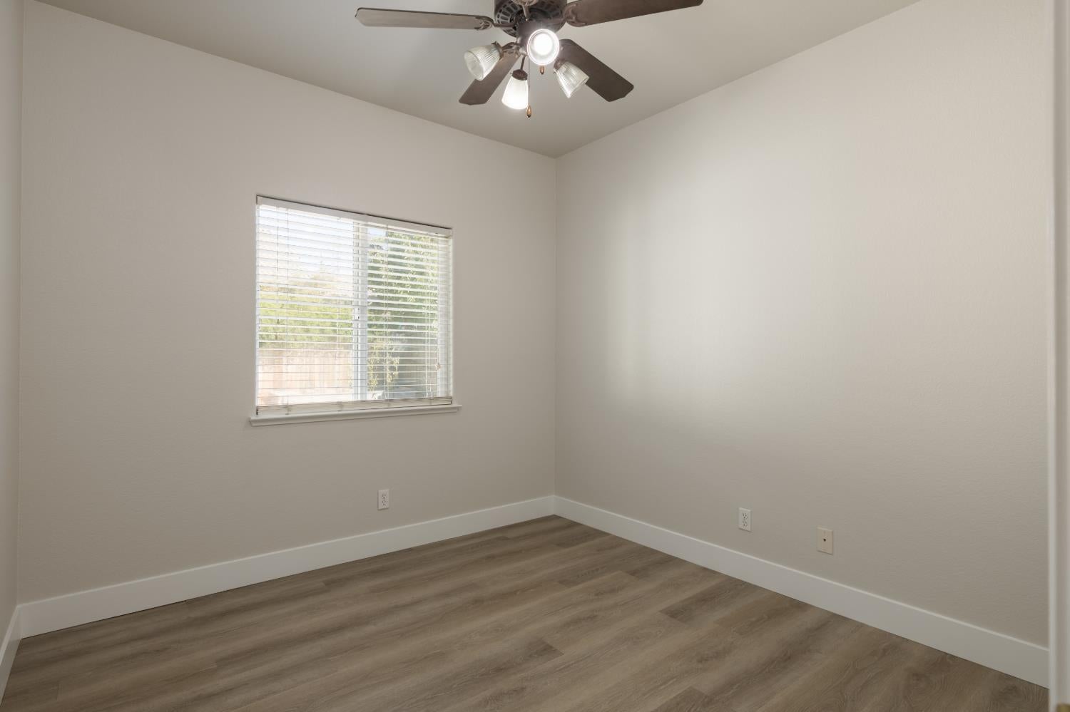 1626 Caislean Way