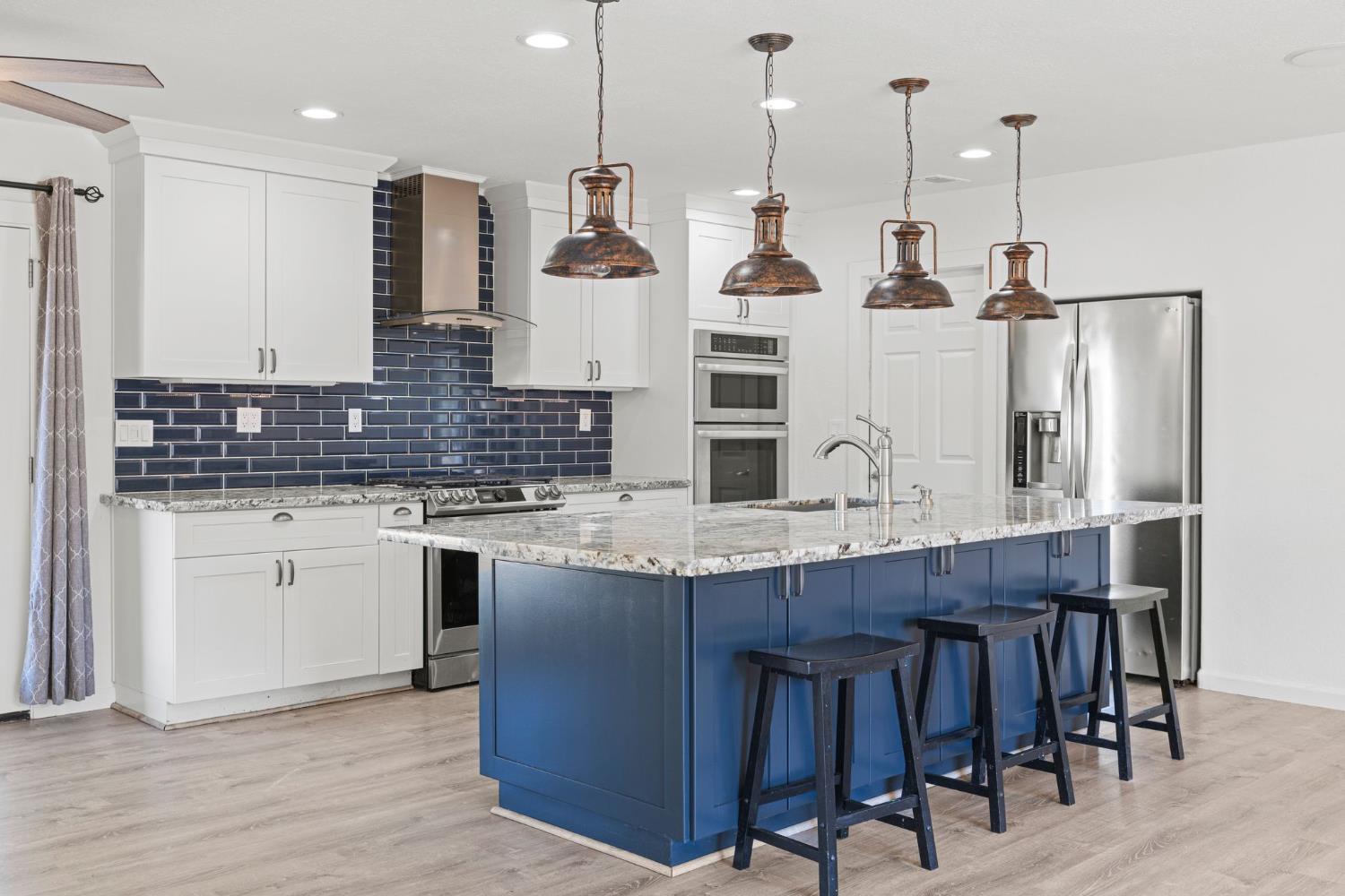1206 Los Robles Road