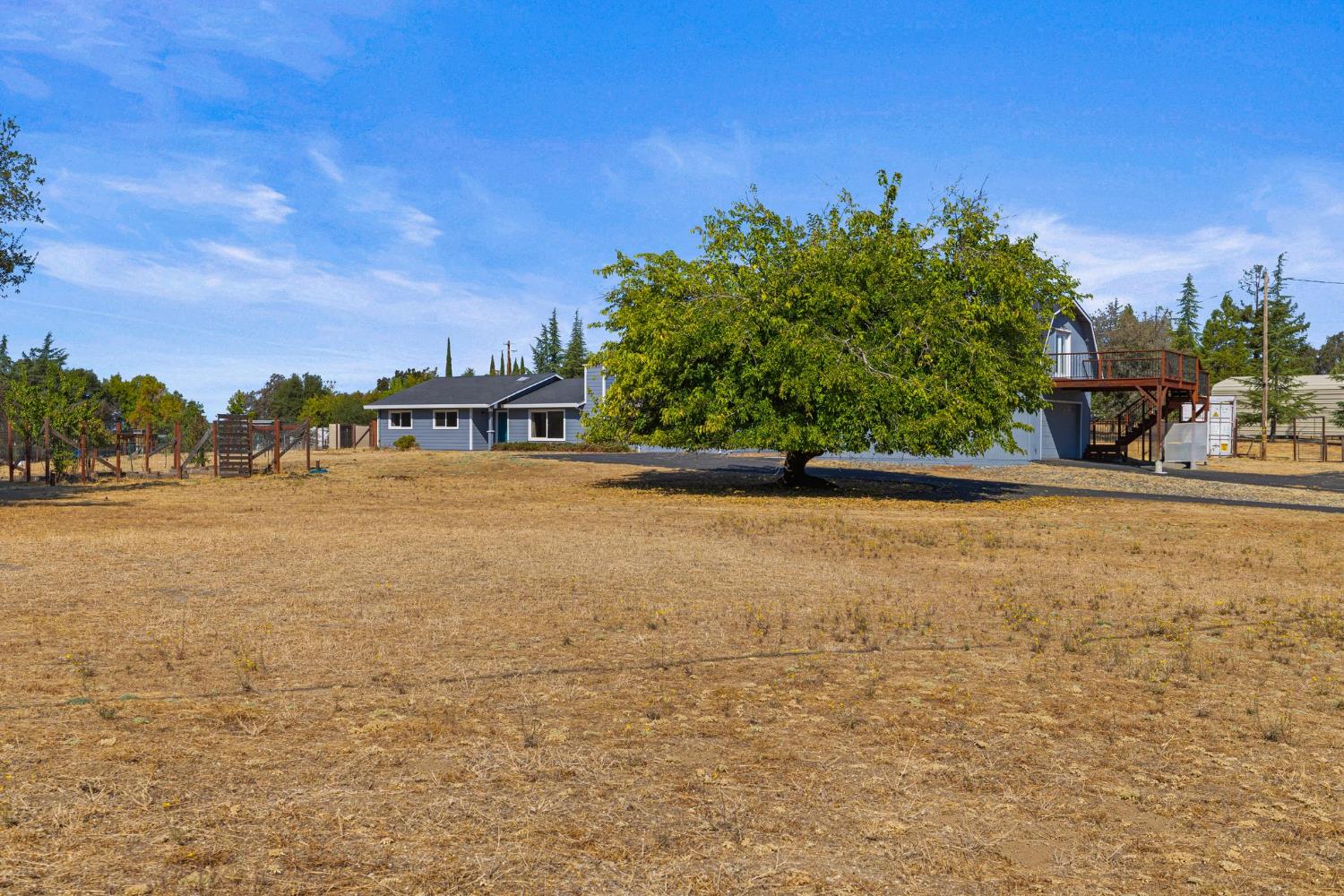 1206 Los Robles Road