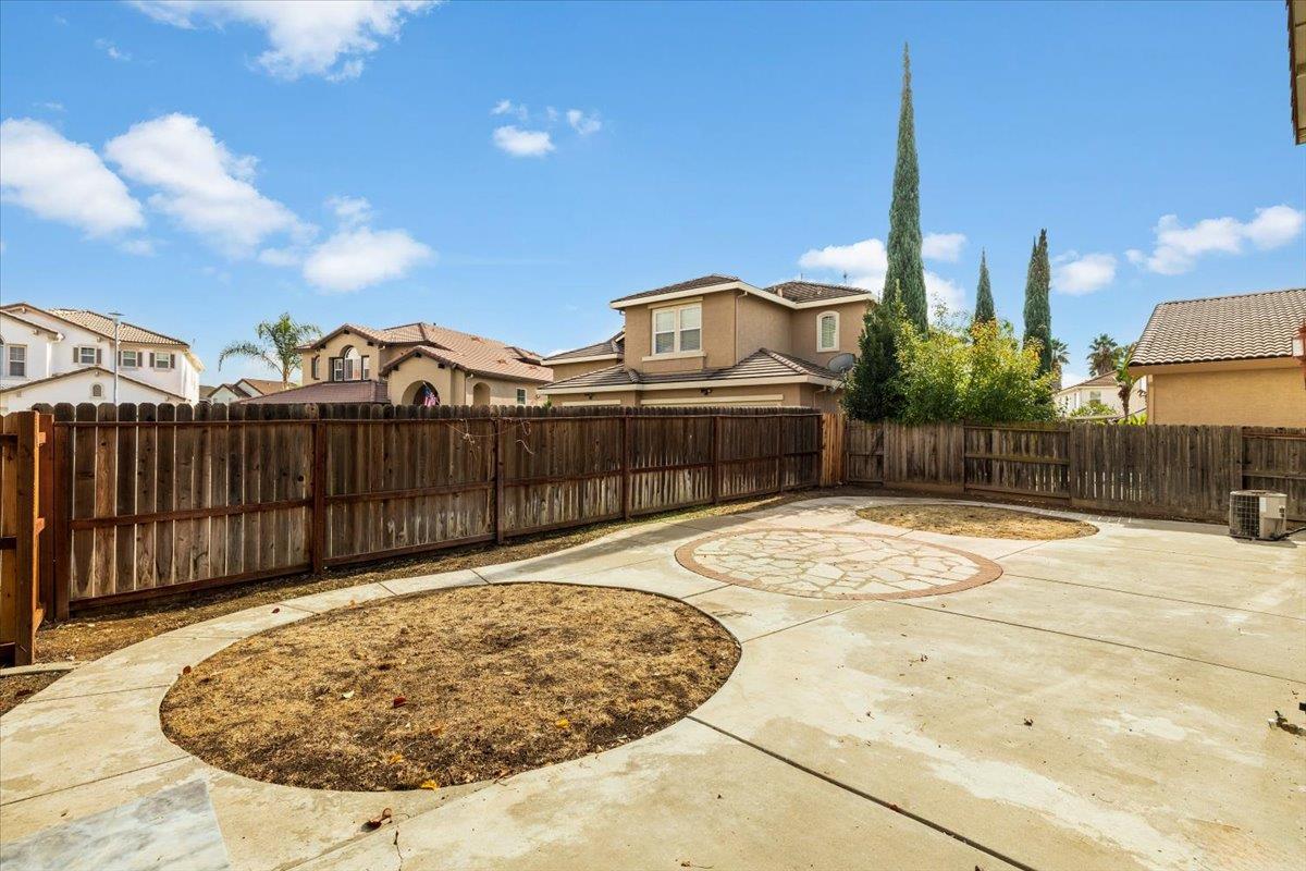 9122 Four Seasons Drive