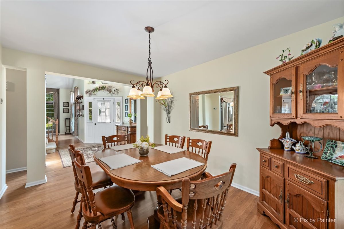 328 W Harvard Circle
