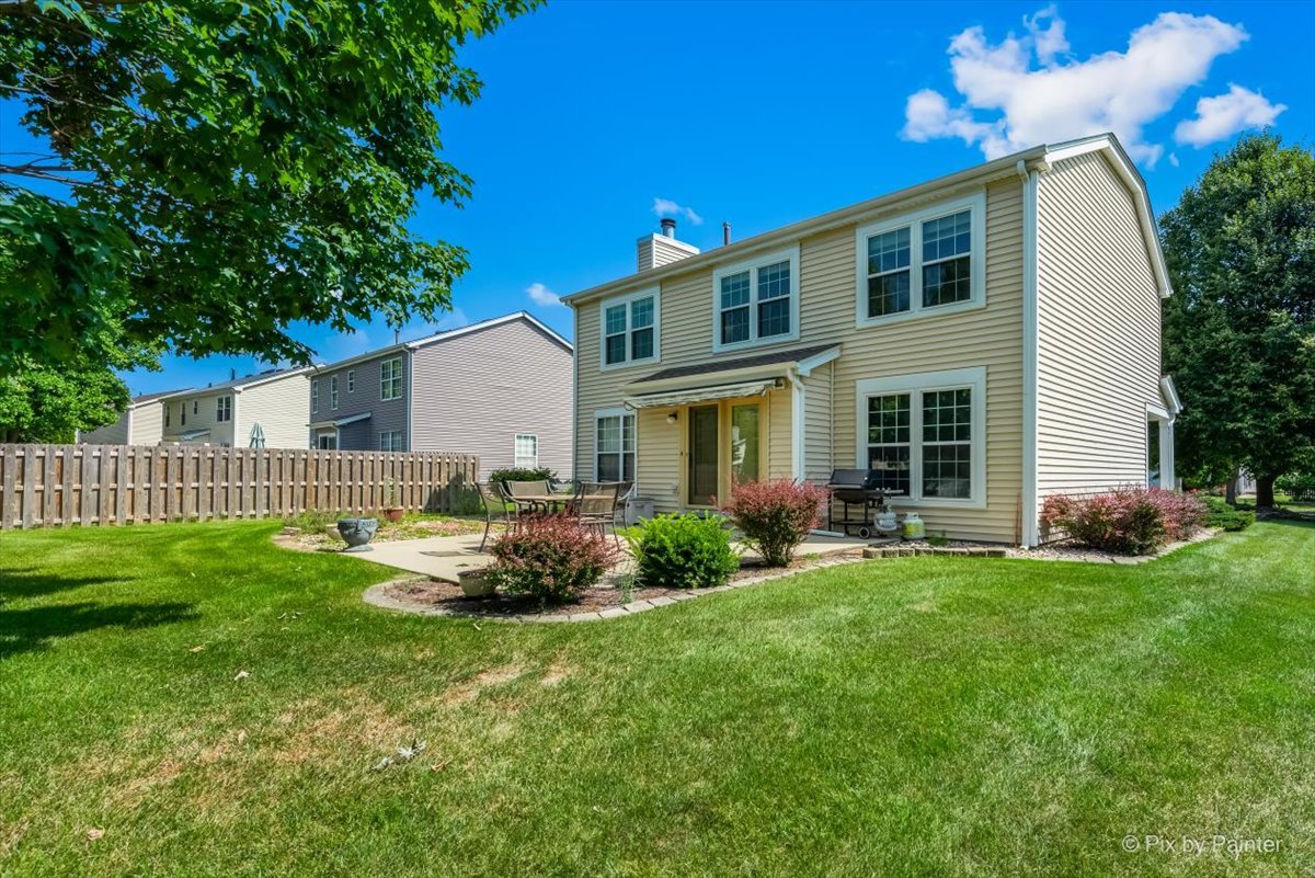 328 W Harvard Circle