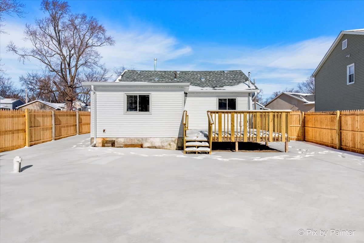 335 W Riverside Drive