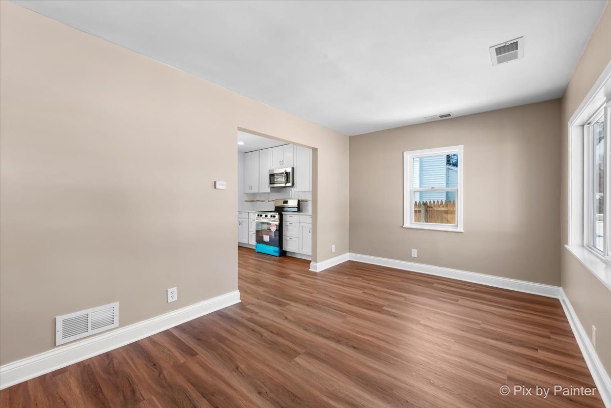 335 W Riverside Drive