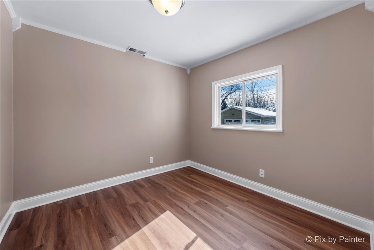335 W Riverside Drive