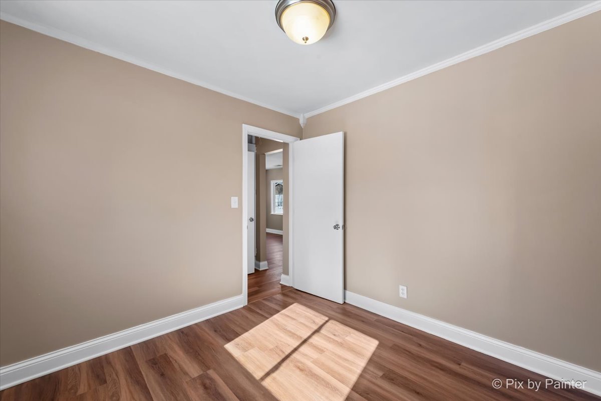 335 W Riverside Drive