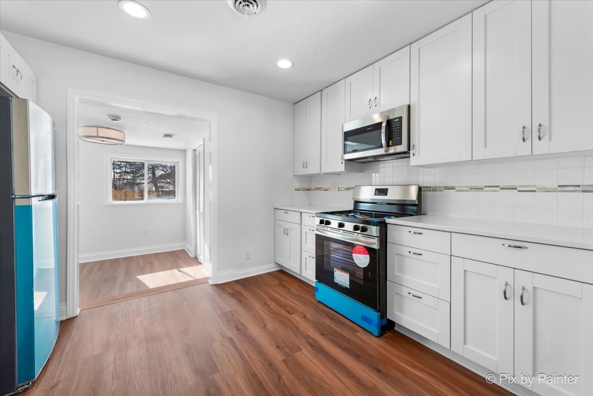 335 W Riverside Drive