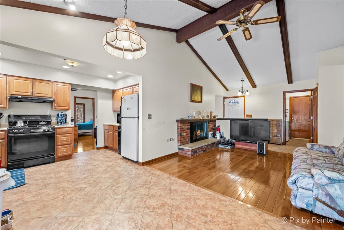 6412 Redbird Lane