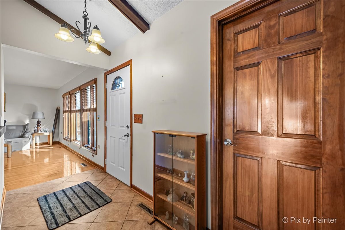6412 Redbird Lane