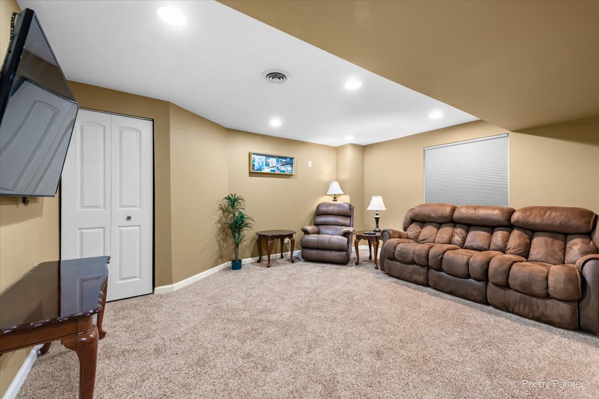 10707 Mayfield Lane