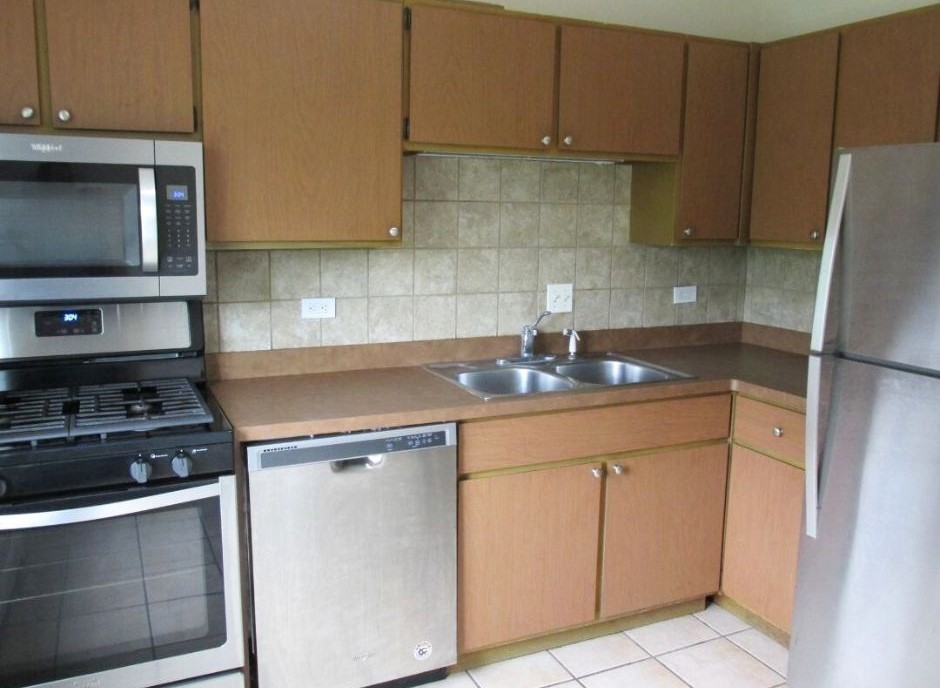 91 W Crystal Lake Avenue Unit: 2S