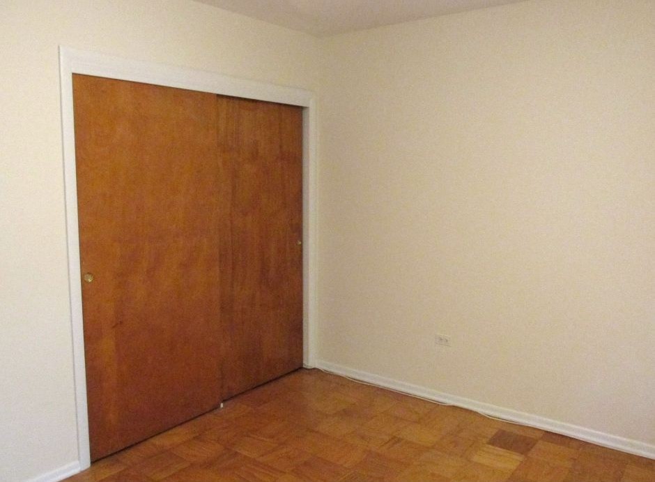 91 W Crystal Lake Avenue Unit: 2S