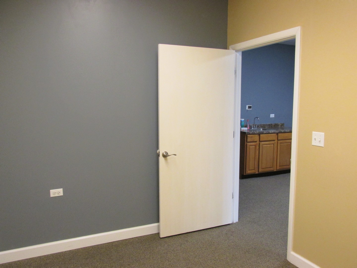 280 Stonegate Road Unit: 280