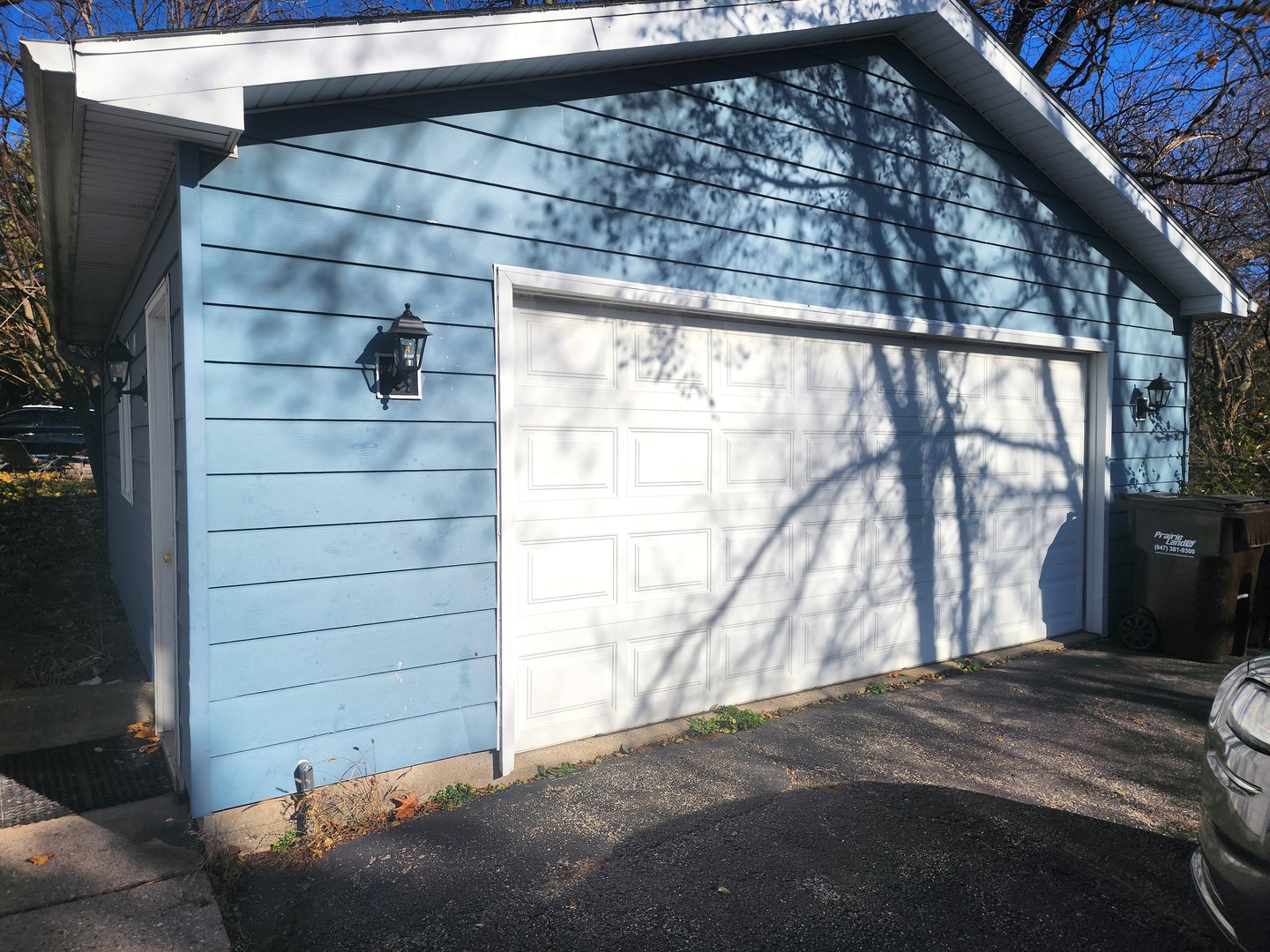 17 S McHenry Avenue